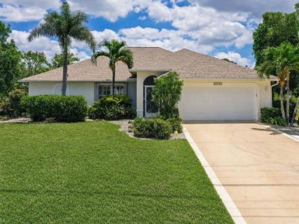 2017 NE 5th PL , CAPE CORAL, FL 33909