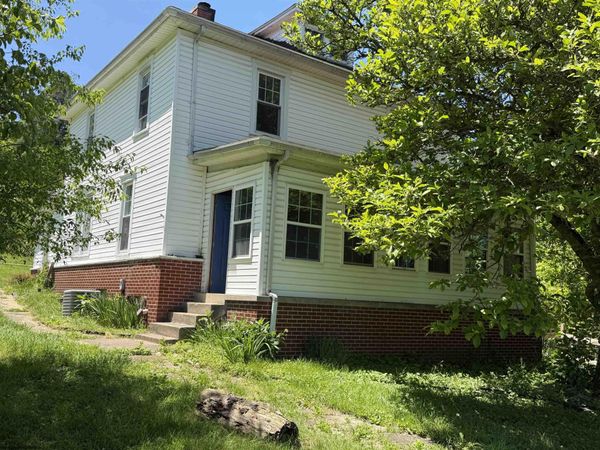 301 Hampton Road, Fairmont, WV 26554