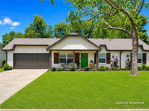 310 SW 11th Street, Bentonville, AR 72712