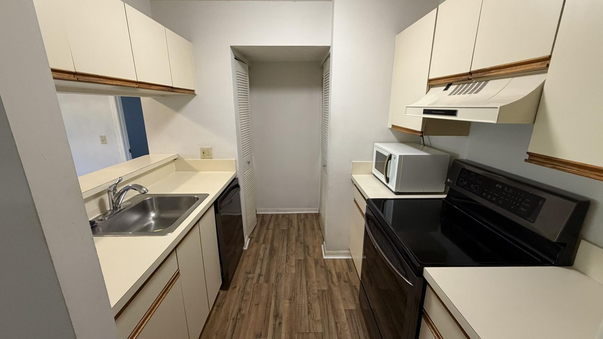 6551 SE Federal Highway, Unit 202, Stuart, FL 34997 Photo