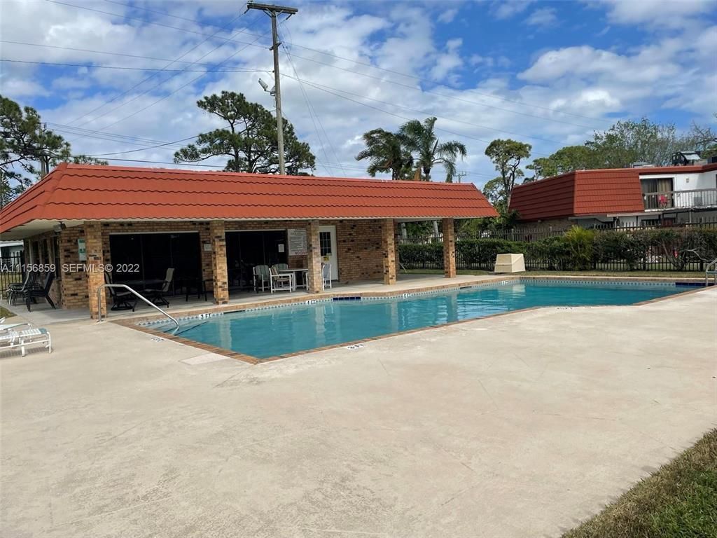 4648 Suburban Pines Drive, Unit 4648, Lake Worth, FL 33463 Photo