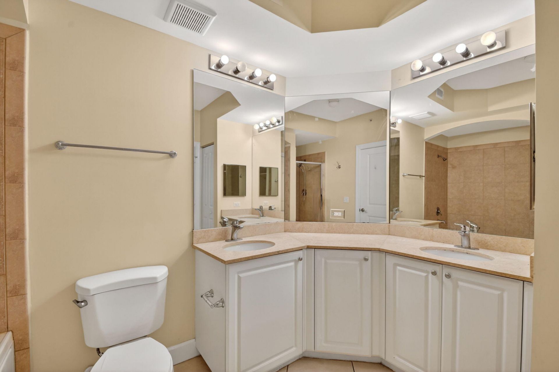 1660 Renaissance Commons Boulevard, Unit 2517, Boynton Beach, FL 33426 Photo