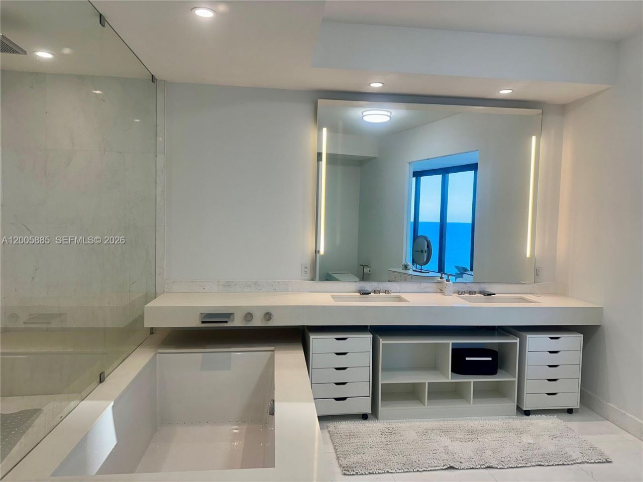 18555 Collins Ave, Unit 1705, Sunny Isles Beach, FL 33160 Photo