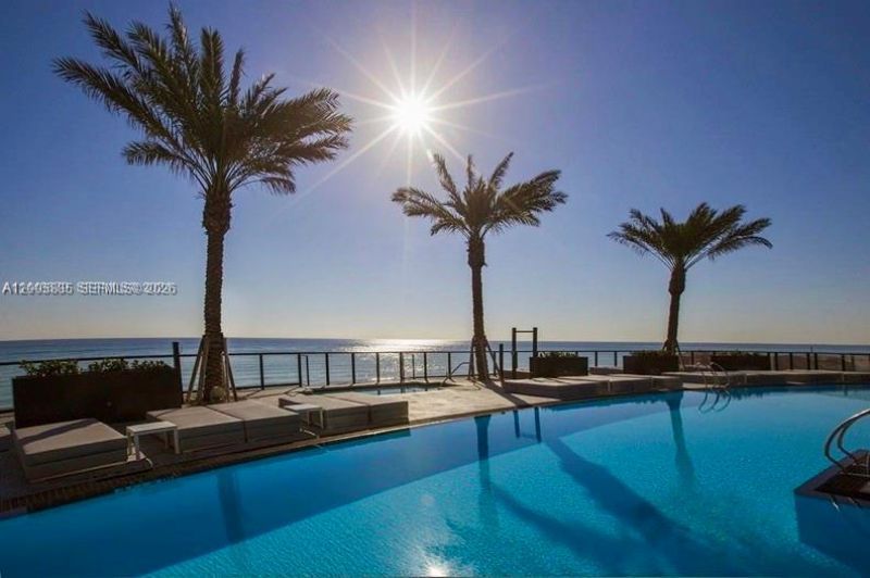 18555 Collins Ave, Unit 1705, Sunny Isles Beach, FL 33160 Photo