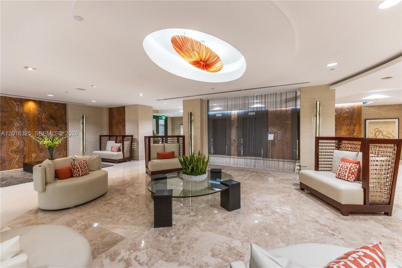 2555 Collins Ave , Unit 2205, Miami Beach, FL 33140 Photo