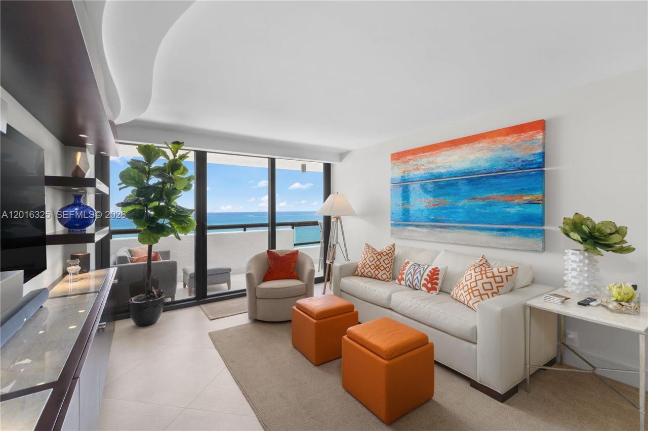 2555 Collins Ave , Unit 2205, Miami Beach, FL 33140 Photo