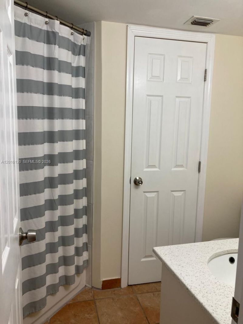 Please Call For Address, Unit 111, Plantation, FL 33324 Photo