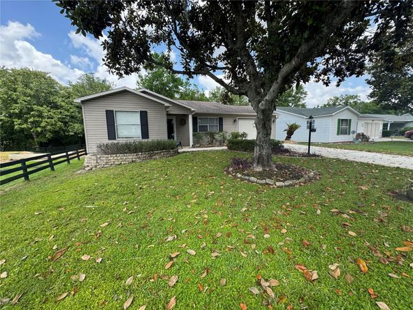 314 JUAREZ WAY , LADY LAKE, FL 32159