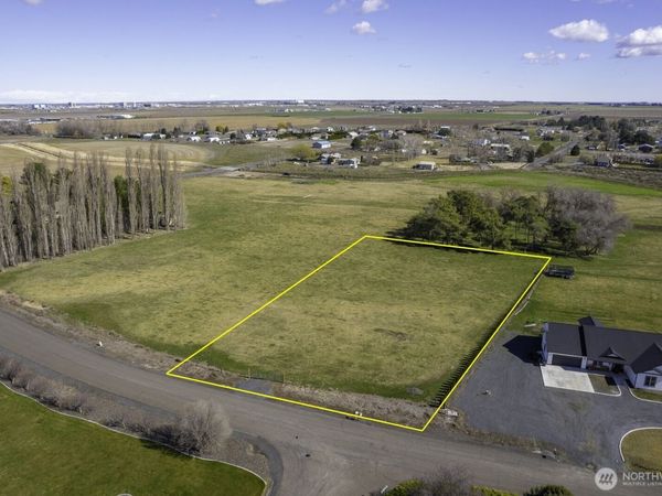 145 SE K.7, Moses Lake, WA 98837