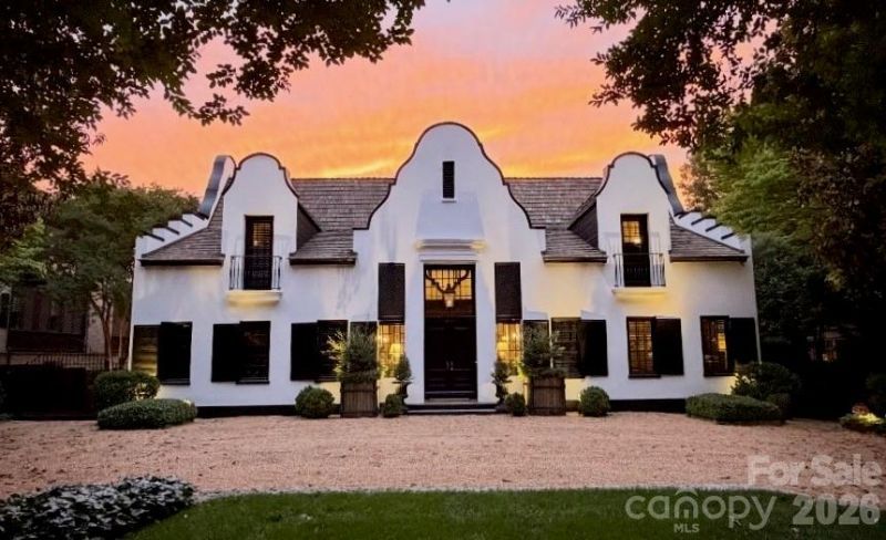 1516 Queens Road W, Charlotte, NC 28207 Main Photo