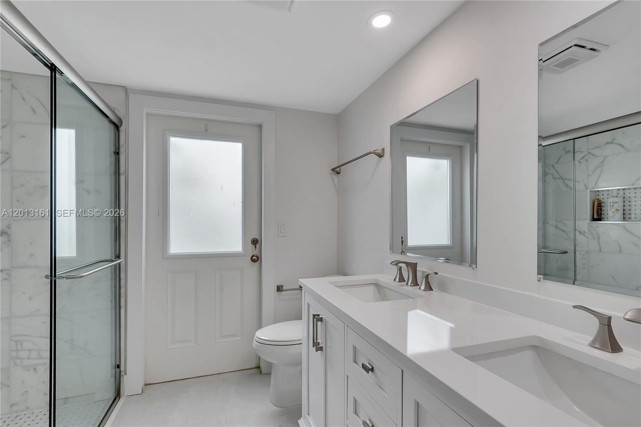 3374 NW 28th Ter , Boca Raton, FL 33434 Photo