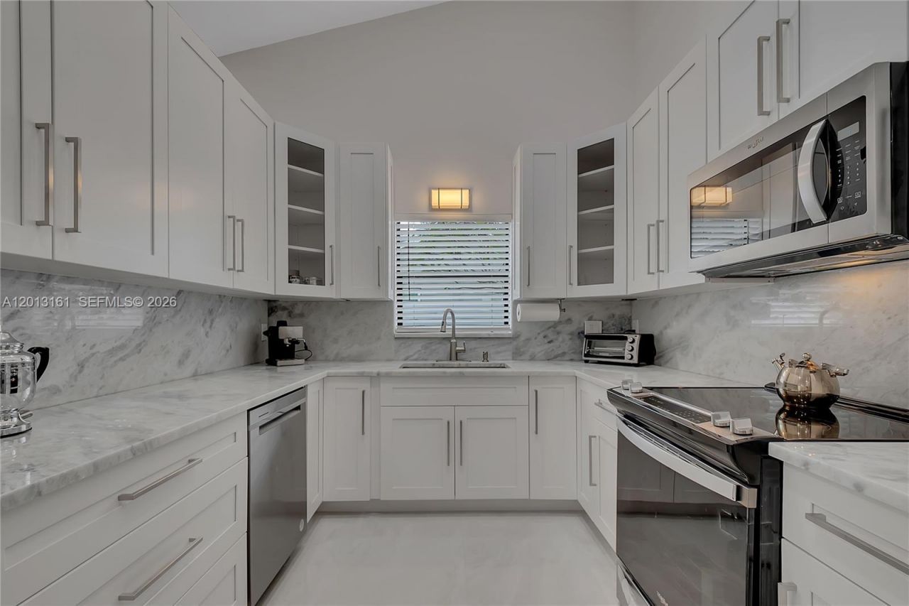 3374 NW 28th Ter , Boca Raton, FL 33434 Photo