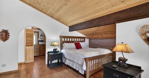 13101 Hansel Avenue, Truckee, CA 96161 Photo