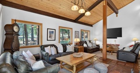 13101 Hansel Avenue, Truckee, CA 96161 Photo