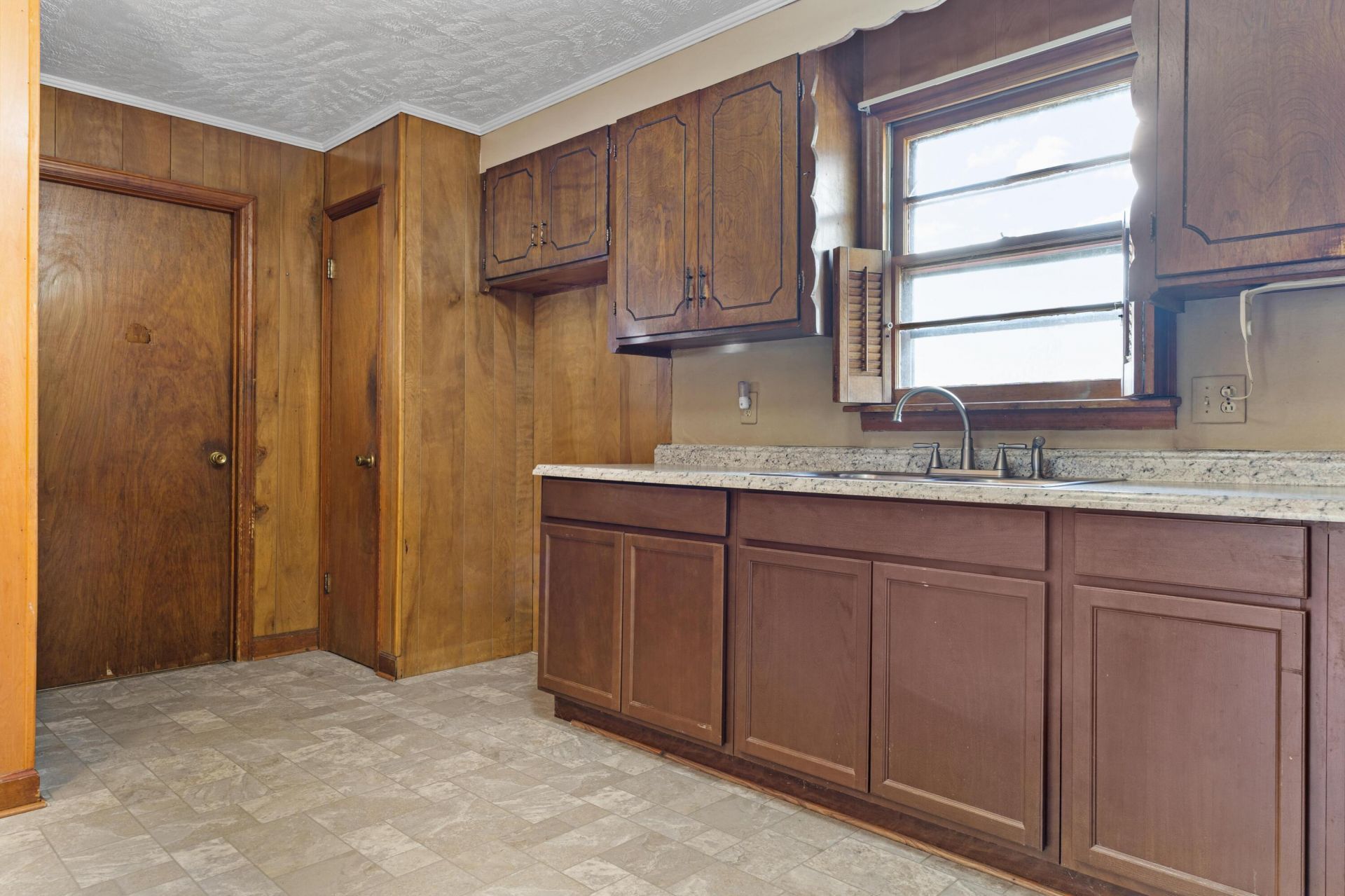 1221 Glenrobinson Lane Photo 10