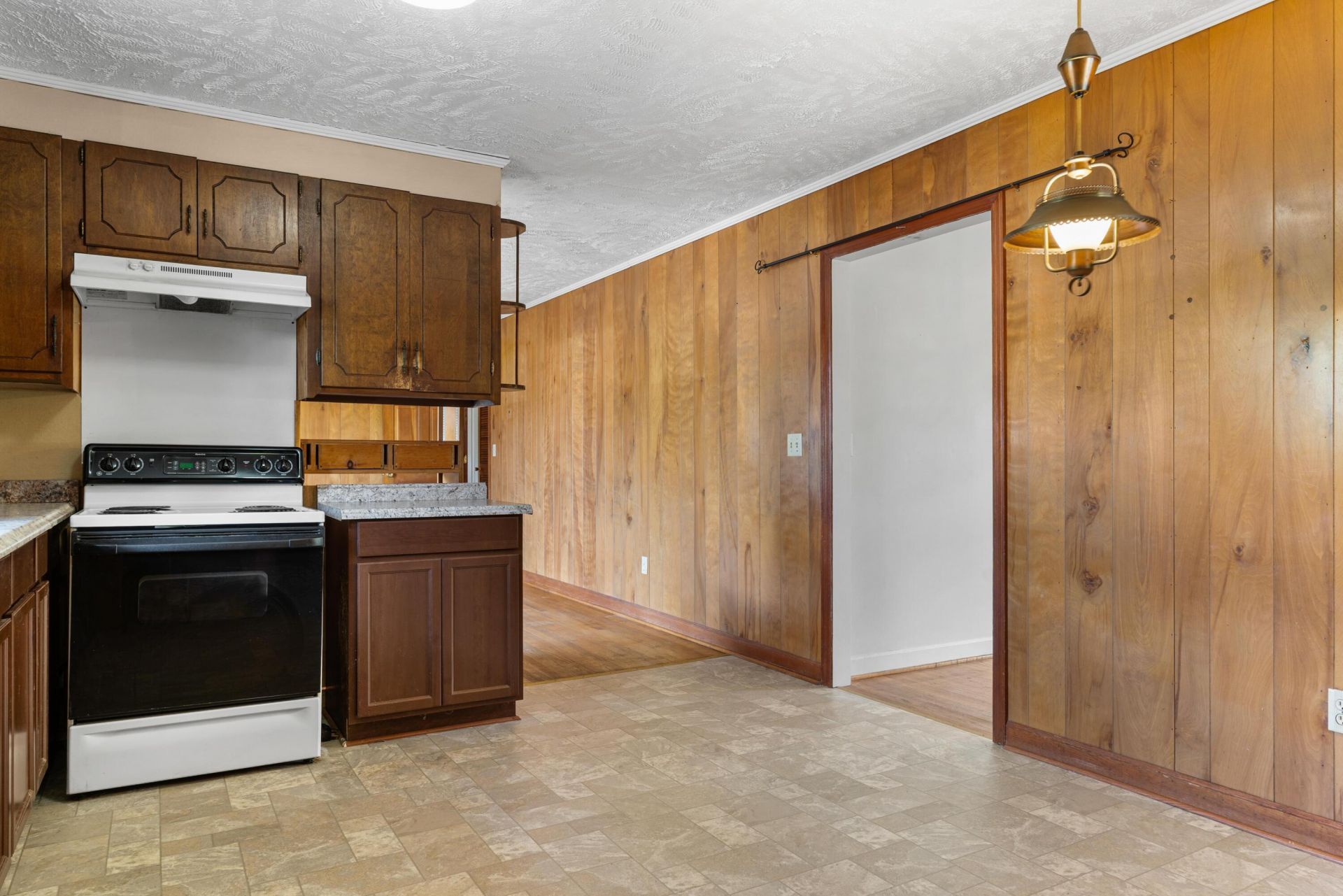 1221 Glenrobinson Lane Photo 11