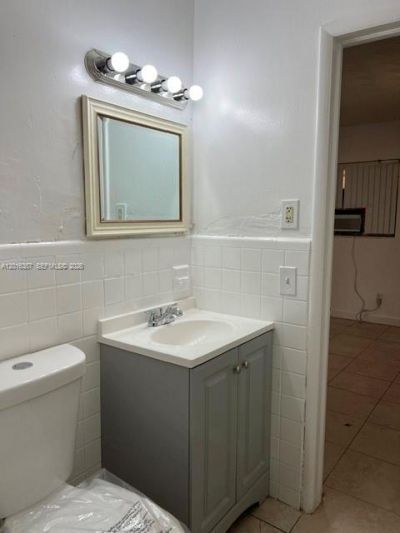 2201 N 57th Ave, Hollywood, FL 33021 Photo