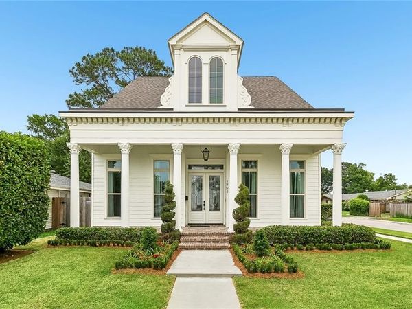 1801 RIDGELAKE Drive, Metairie, LA 70005
