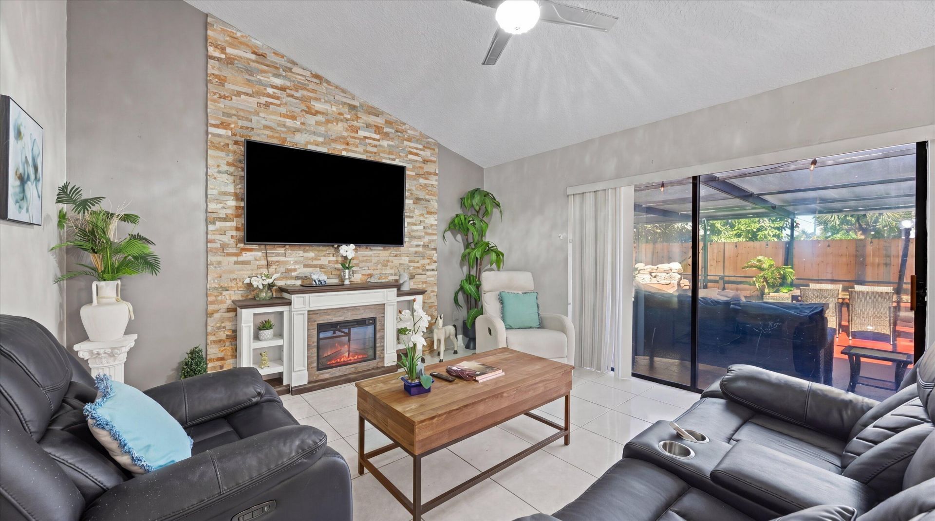 4258 S Landar Drive, Lake Worth, FL 33463 Photo
