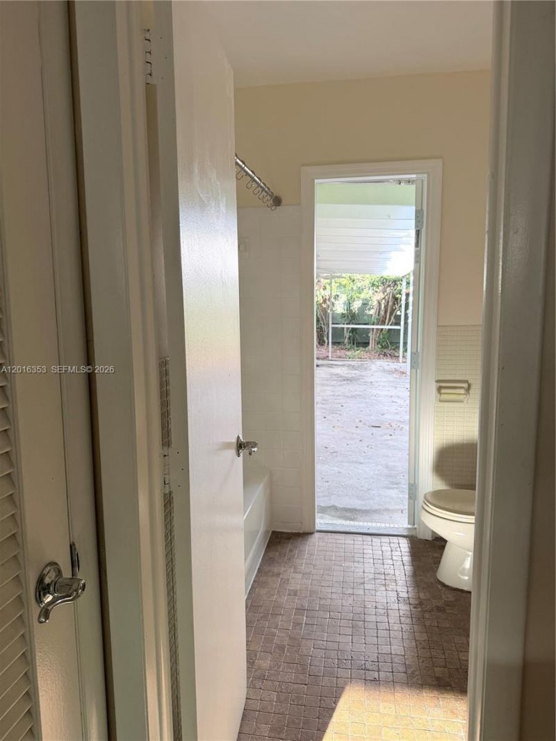4420 NW 16th St, Lauderhill, FL 33313 Photo