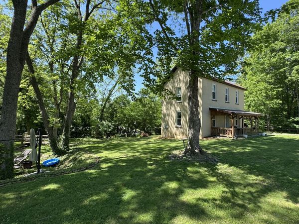 104 W Heacock Street, Jonesboro, IL 62952