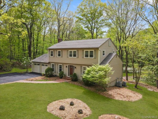 10 Silvermine Drive , South Salem, NY 10590