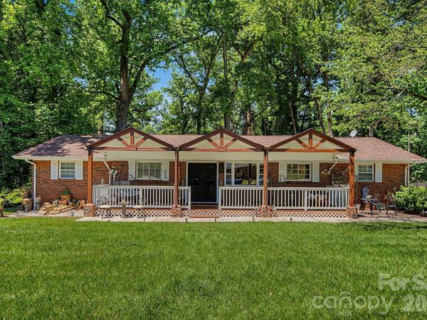 5127 Hoover Drive , Charlotte, NC 28269
