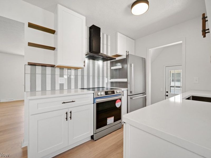 322 Windsor Drive , Elyria, OH 44035 Photo 8