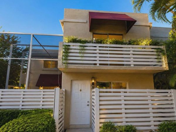 535 NW 98th Avenue, Plantation, FL 33324