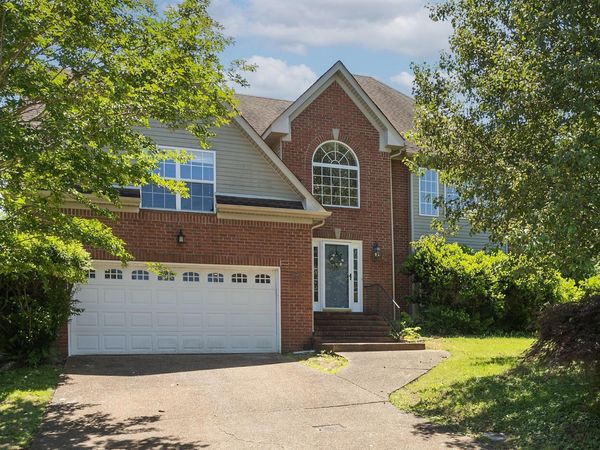 5001 Vineyard Pt, Hermitage, TN 37076