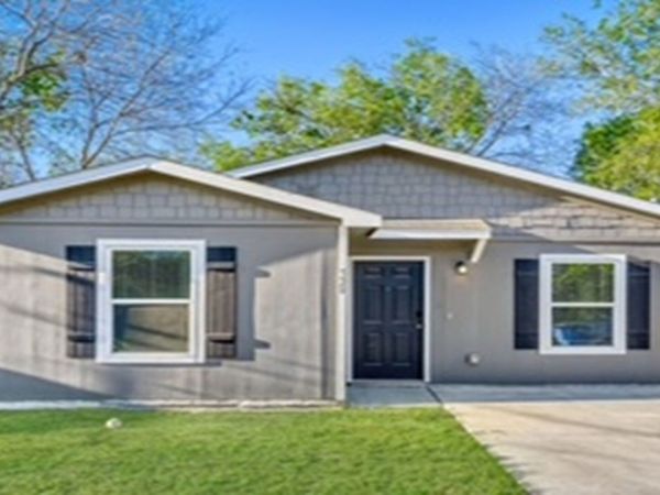 528 New Braunfels, Seguin, TX 78155