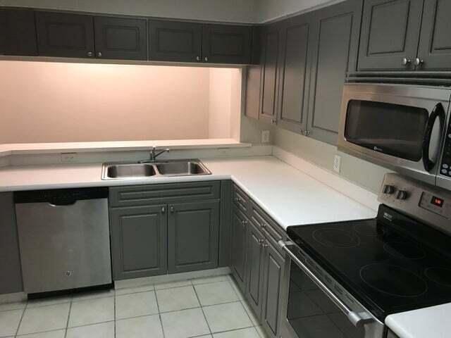 3023 Alcazar Place, Unit 202, Palm Beach Gardens, FL 33410 Photo