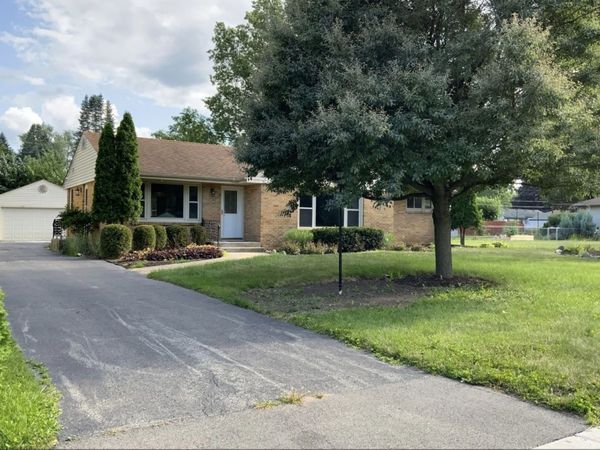 3929 Pinecrest Road , Rockford, IL 61107