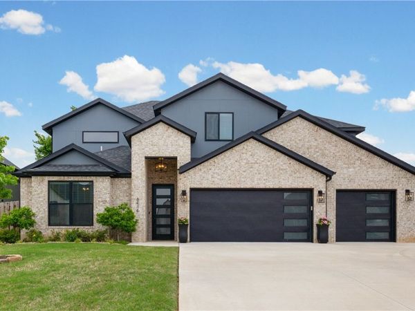 6414 S 59th Street , Rogers, AR 72758