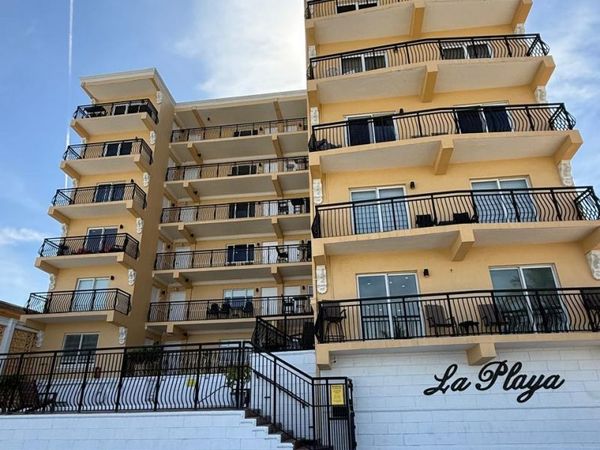 1815 N Surf Road, Unit 402, Hollywood, FL 33019