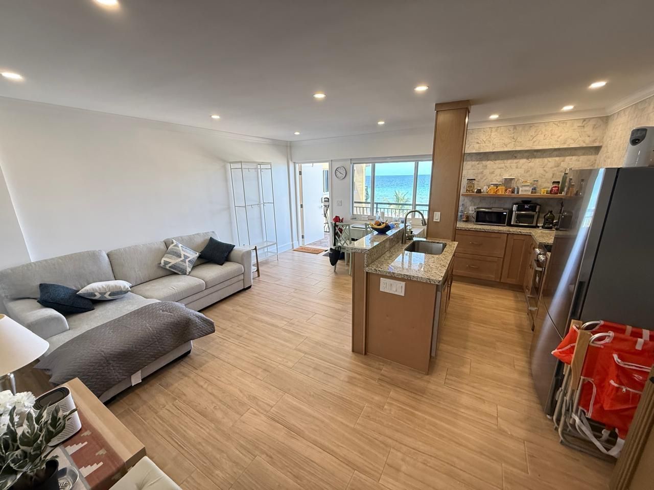 1815 N Surf Road, Unit 402, Hollywood, FL 33019 Photo