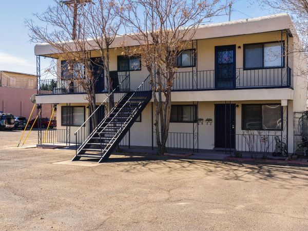 1005 Carlisle Boulevard SE, Albuquerque, NM 87106