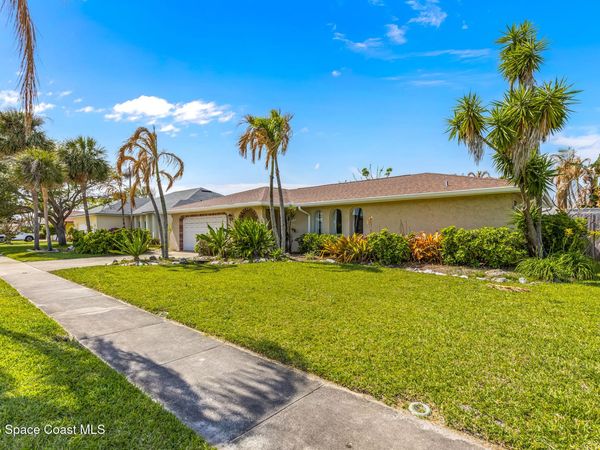 1194 Bay Drive E , Indian Harbour Beach, FL 32937