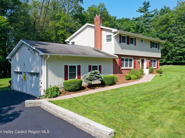 12 Oriole Drive, Woodstock, NY 12498