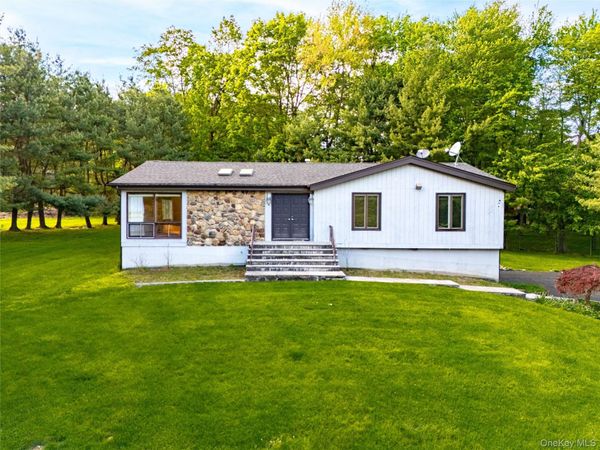 4 Hobart Court , New City, NY 10956