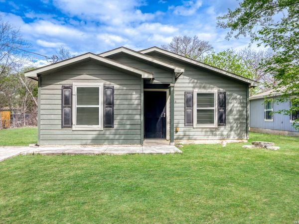 126 N San Ignacio, San Antonio, TX 78237