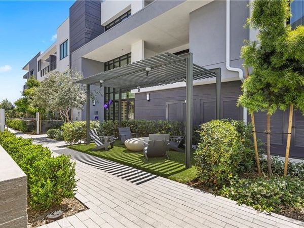 16175 Dawn, Unit 202, Tustin, CA 92782