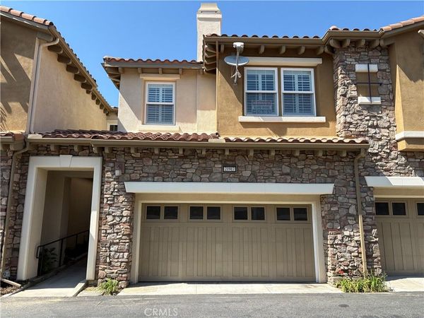 21917 Bella Vista, Chatsworth, CA 91311