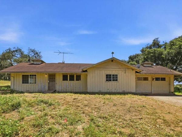 1443 Elkhorn Road, Royal Oaks, CA 95076