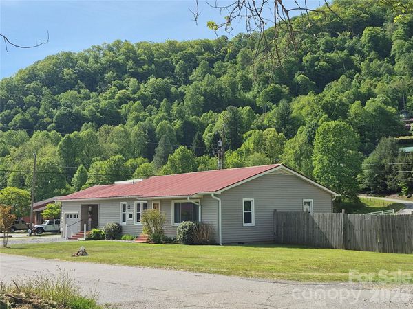 5 Gibson Drive , Maggie Valley, NC 28751