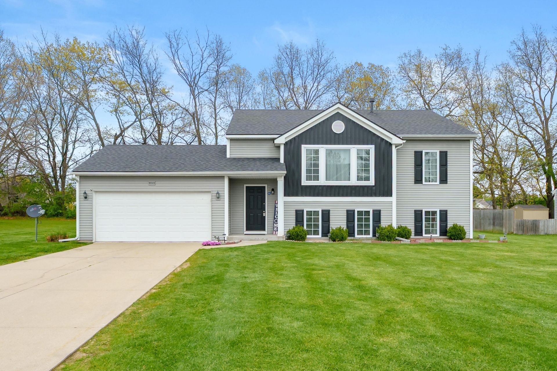 6845 Annandale Drive, Kalamazoo, MI 49009 Main Photo