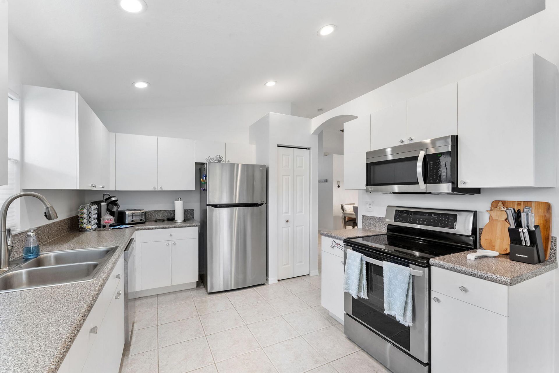 6887 Viale Elizabeth, Delray Beach, FL 33446 Photo