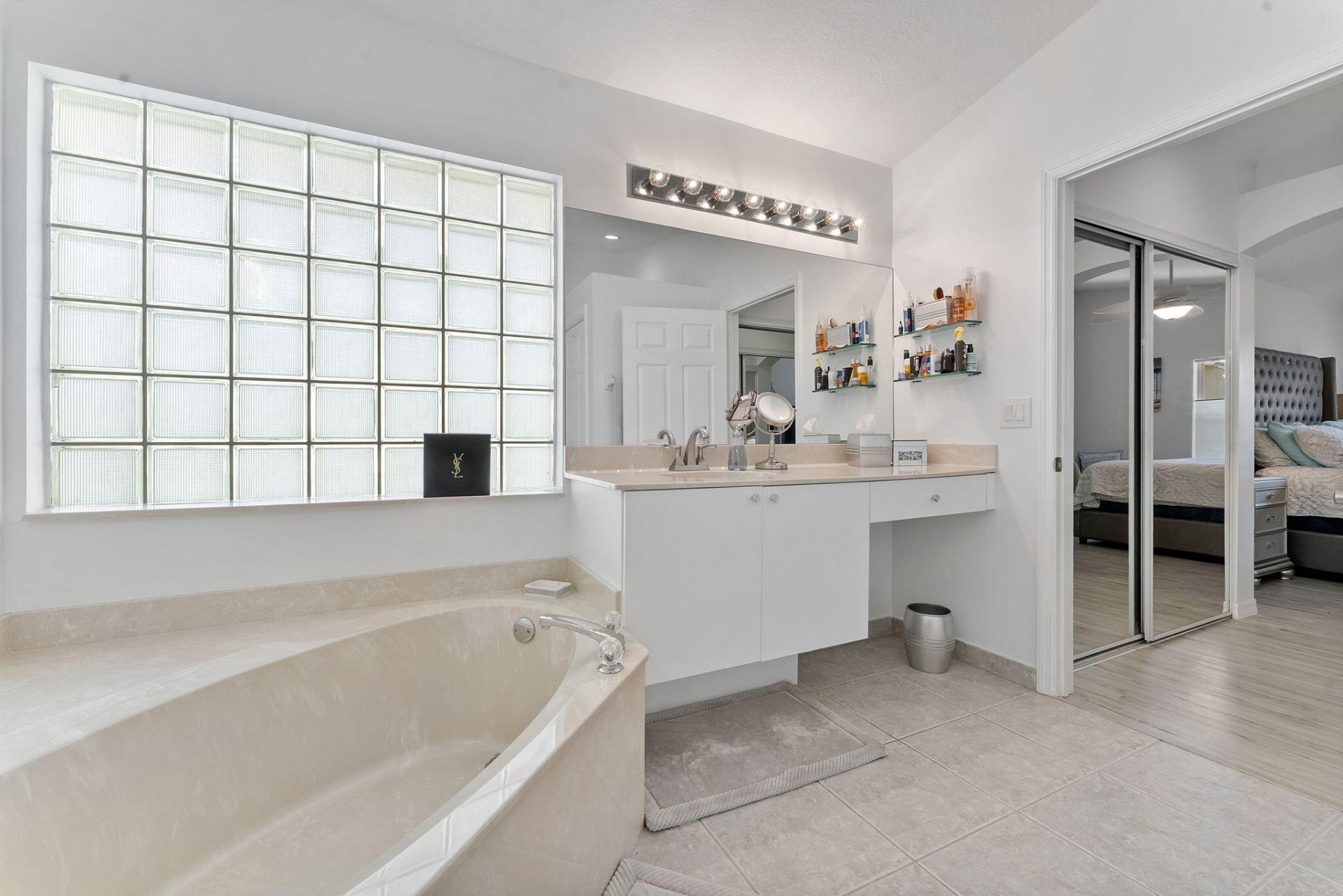 6887 Viale Elizabeth, Delray Beach, FL 33446 Photo