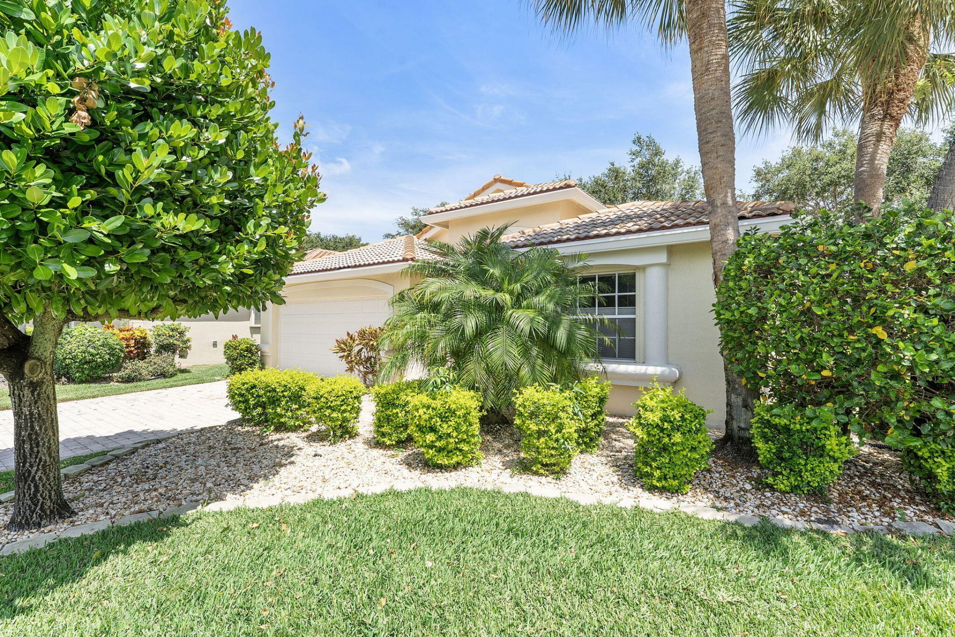 6887 Viale Elizabeth, Delray Beach, FL 33446 Photo