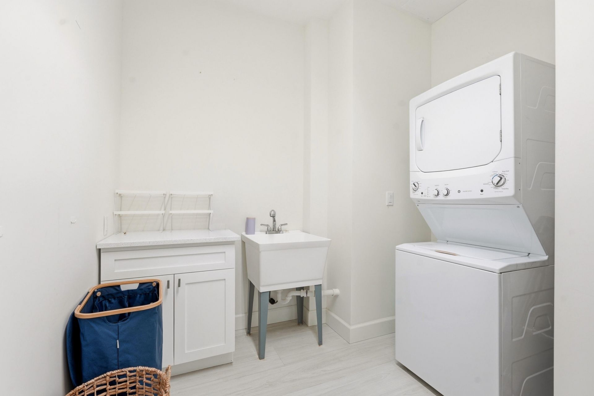 1123 Granada, Hutchinson Island, FL 34949 Photo